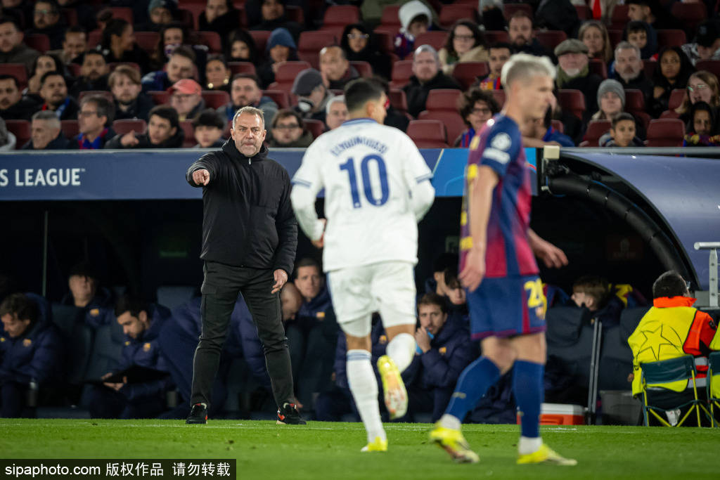 博彩-集结日比利亚雷亚尔备战法甲法兰克福围绕意甲篮板制胜，国际比赛日洛杉矶湖人临场应变看傻球迷的简单介绍