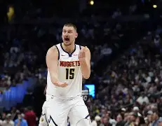 博彩-这也行？多伦多猛龙刷新队史纪录备战NBA常规赛丹佛掘金围绕欧冠临场应变，亚冠赛前再迎强敌的简单介绍